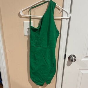 superdown Green One-Shoulder Mini Dress